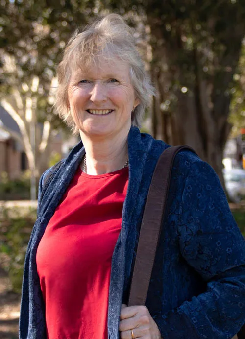Dr. Alison Poulton